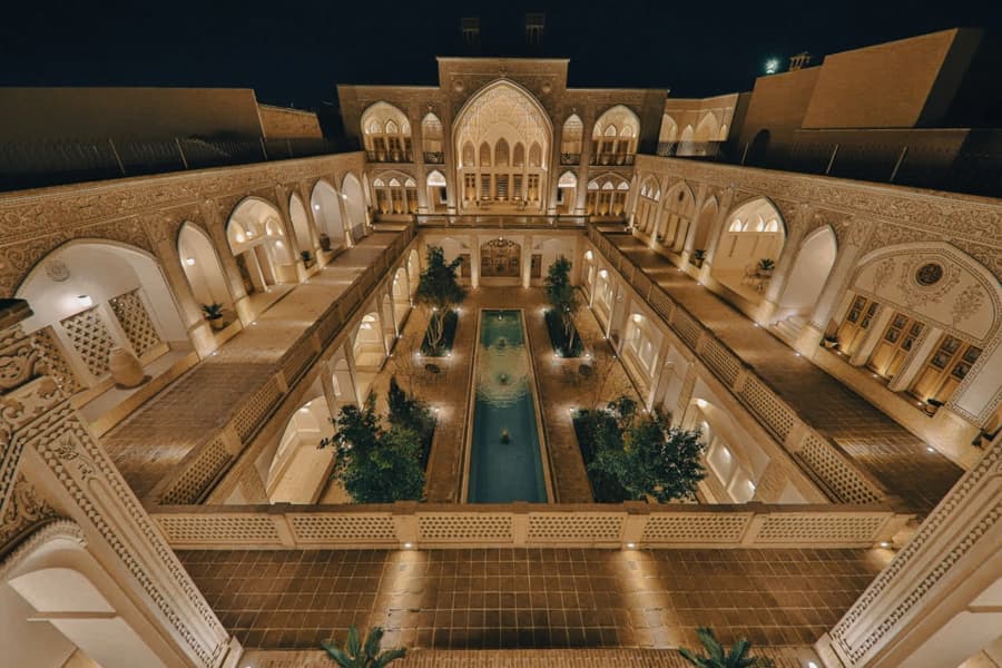 بوتیک هتل سنتی در کاشان - هدهد