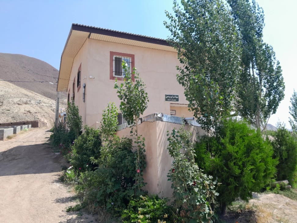 نمای بیرونی اقامتگاه 