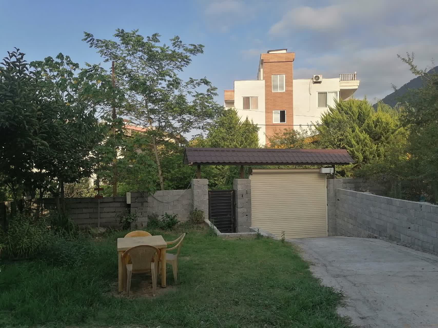 حیاط