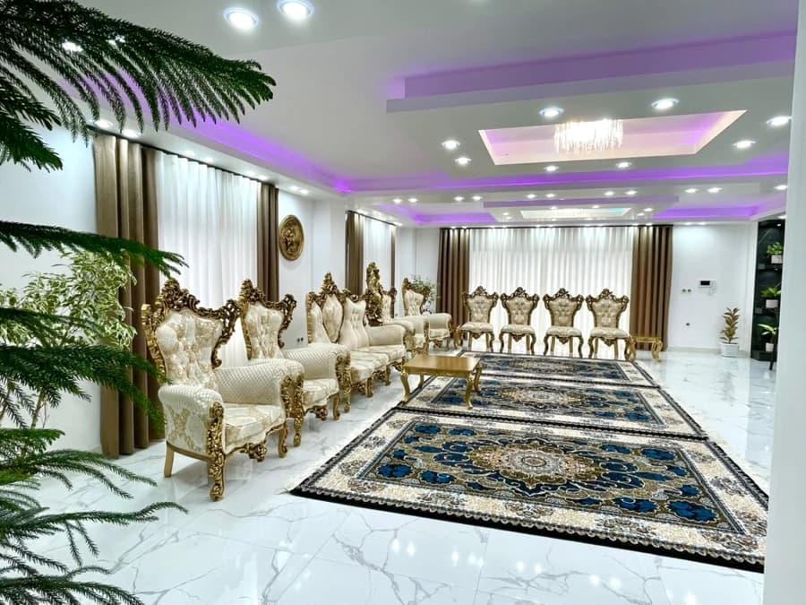 سالن طبقه دوم 
