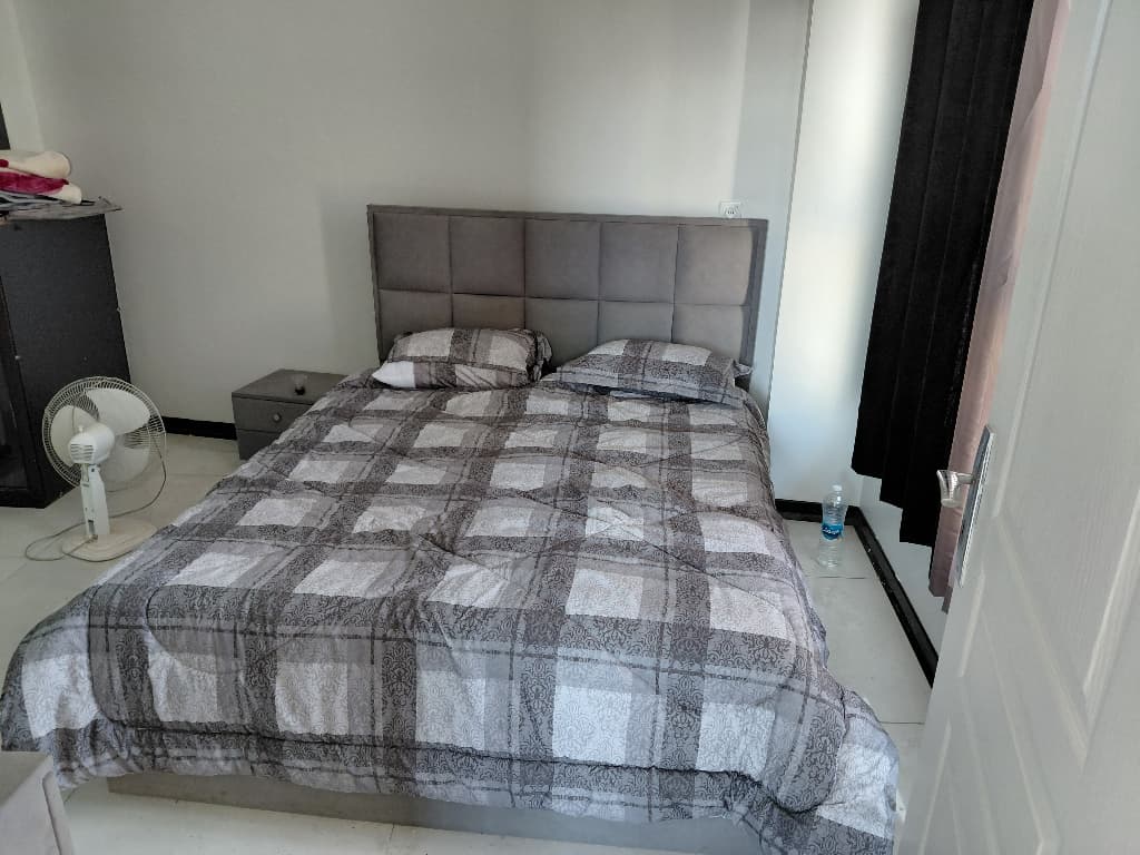 اتاق طبقه پایین