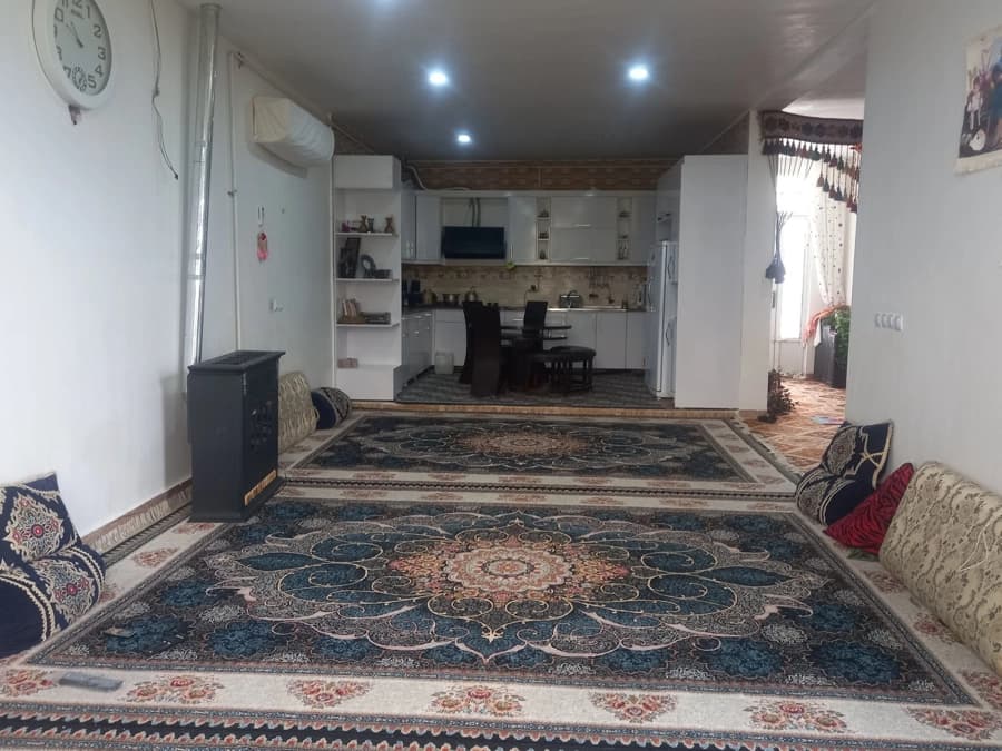 سالن و آشپزخانه 