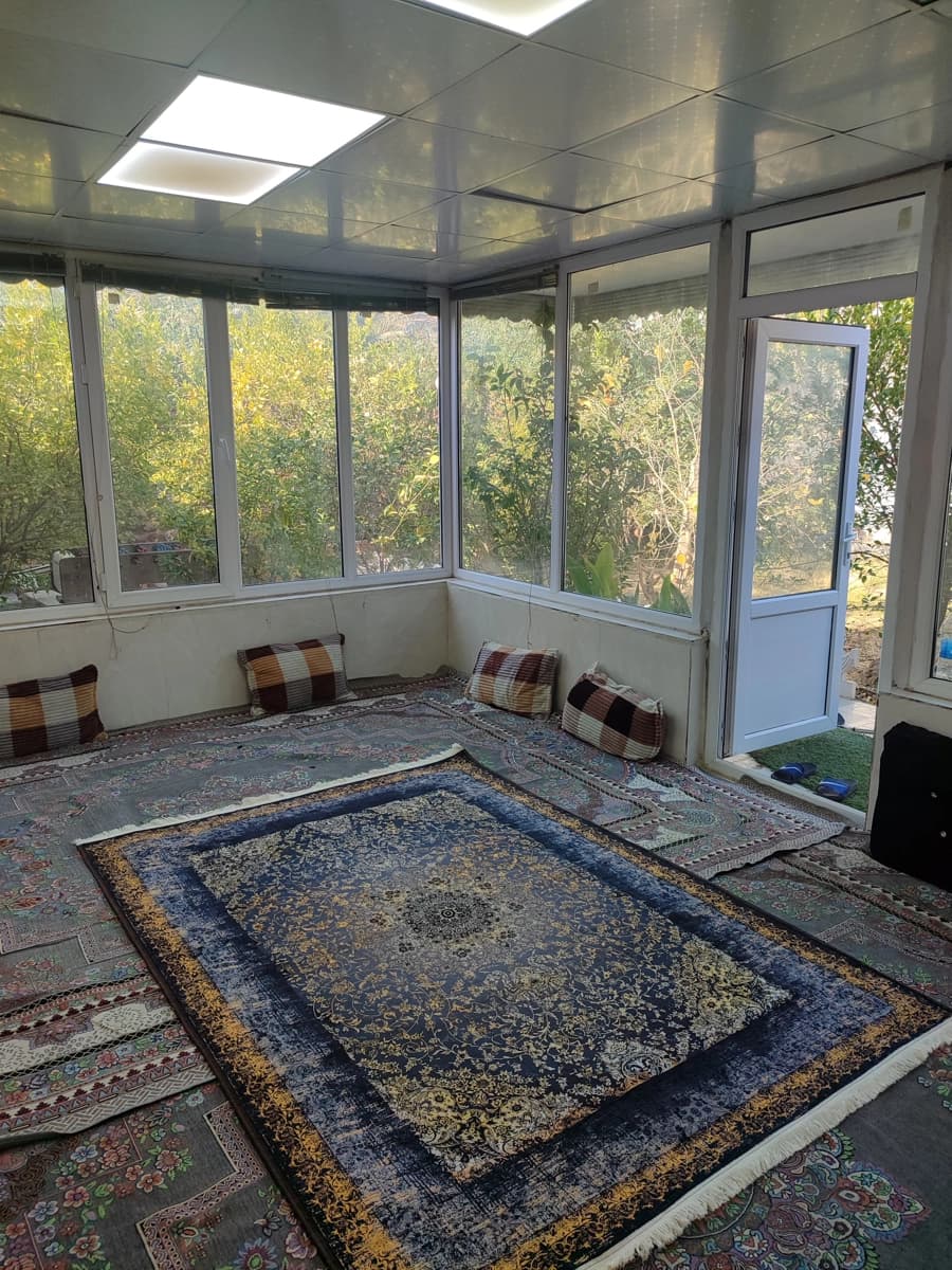 آلاچیق شیشه ای