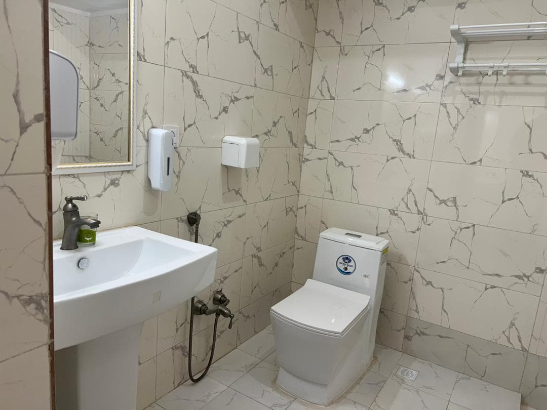 سرویس بهداشتی فرنگی و حمام