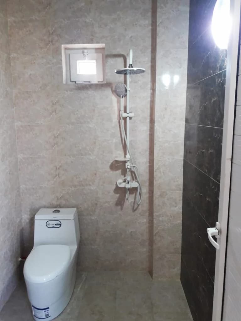 سرویس فرنگی و حمام
