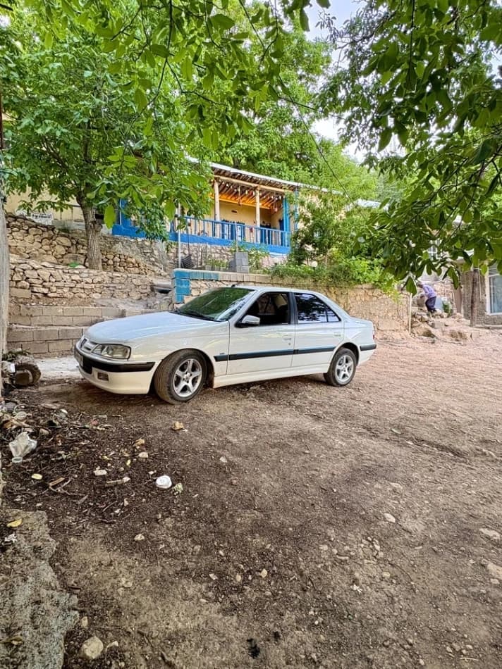 حیاط 