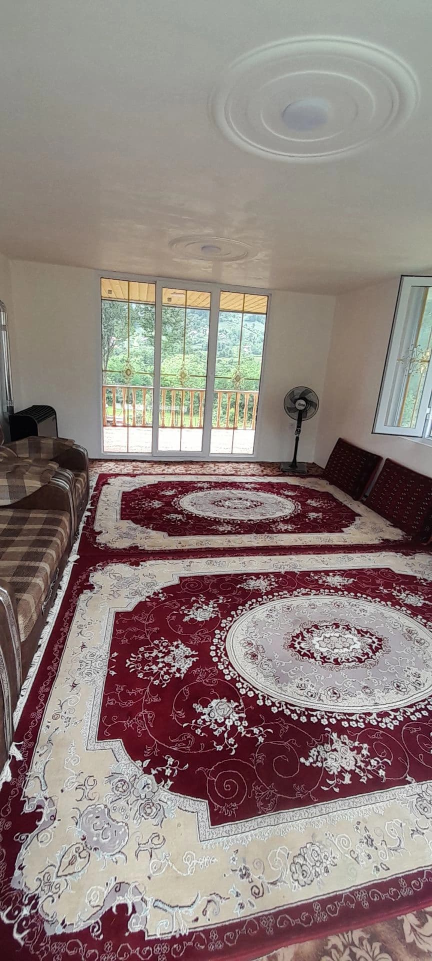 سالن طبقه بالا 