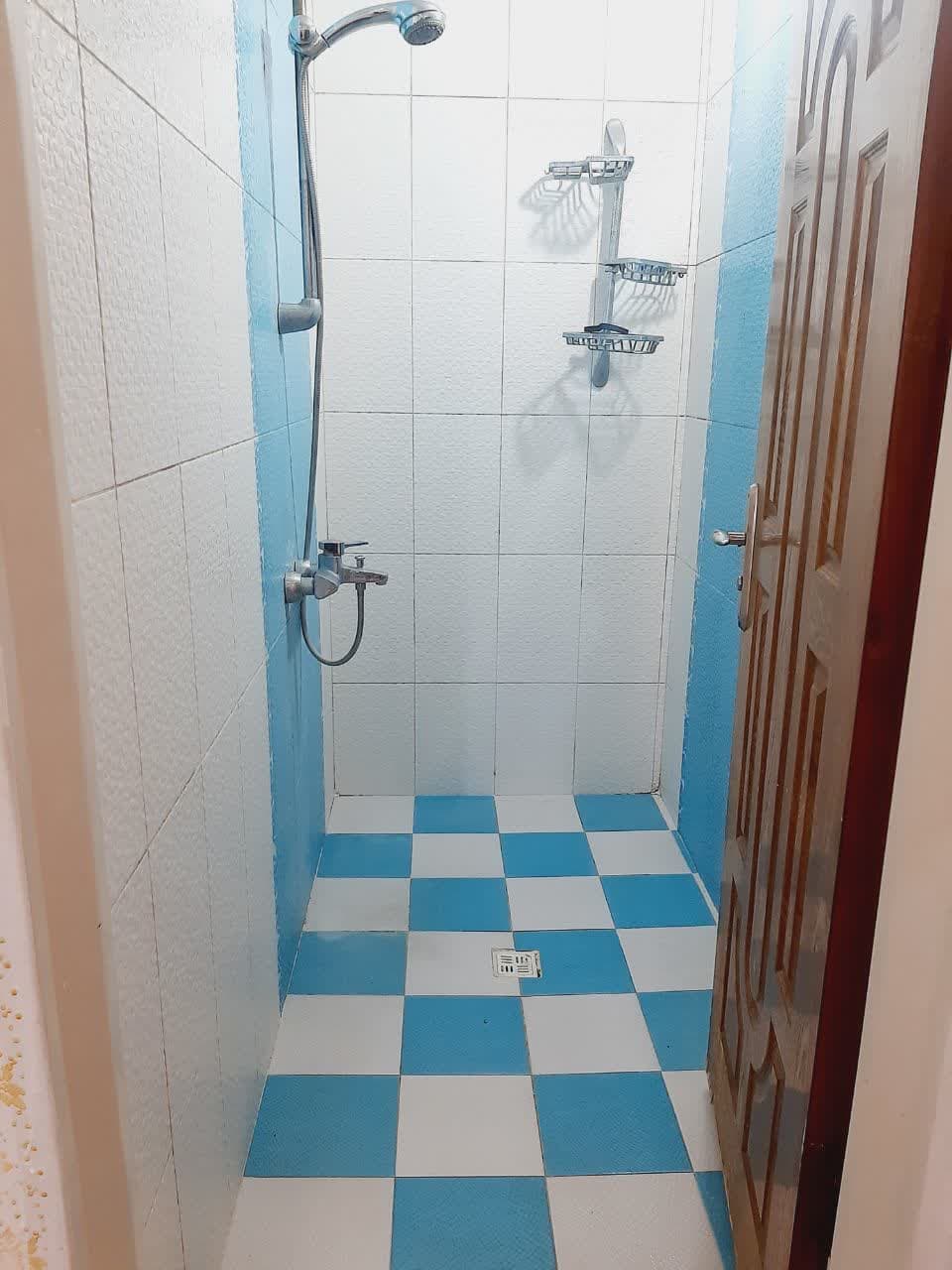 حمام 
