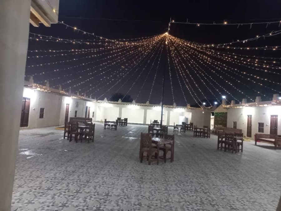 محوطه اقامتگاه