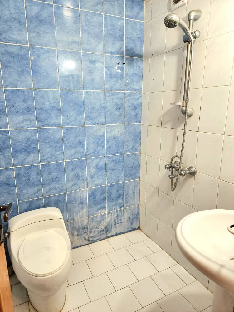 سرویس فرنگی و حمام