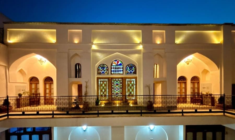 محوطه اقامتگاه
