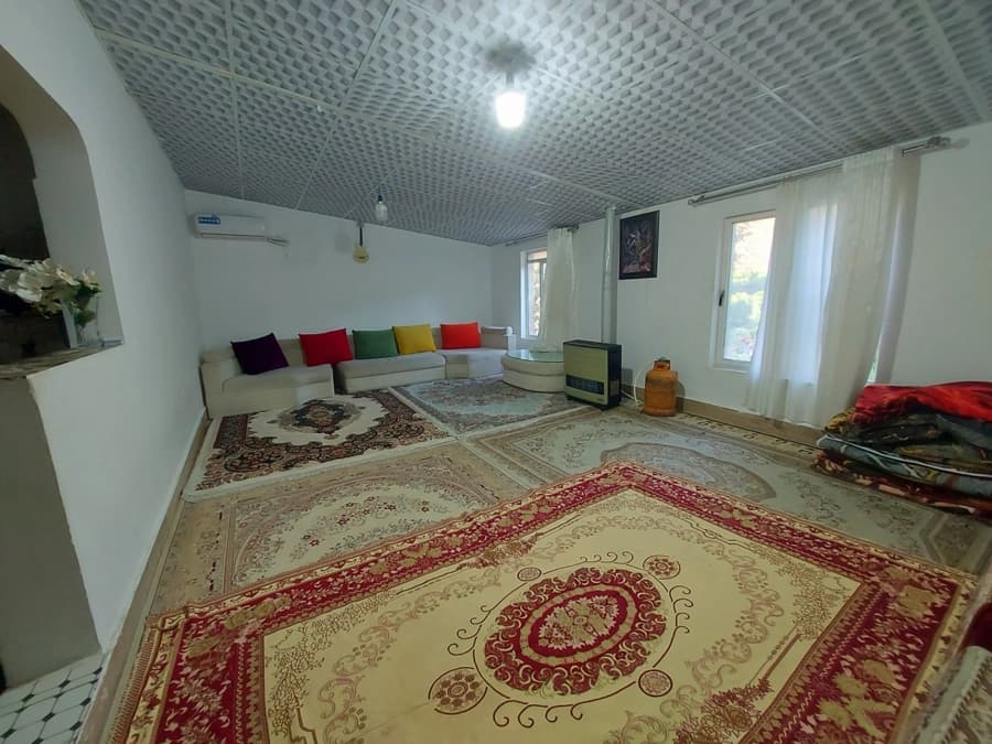 سالن طبقه بالا 