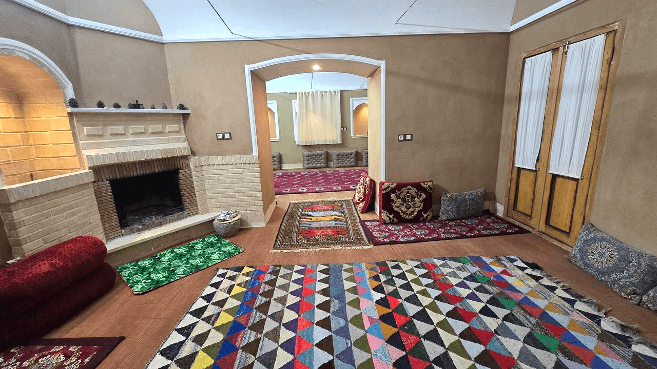 عمارت بومگردی در عقدا یزد - حاجی بانو