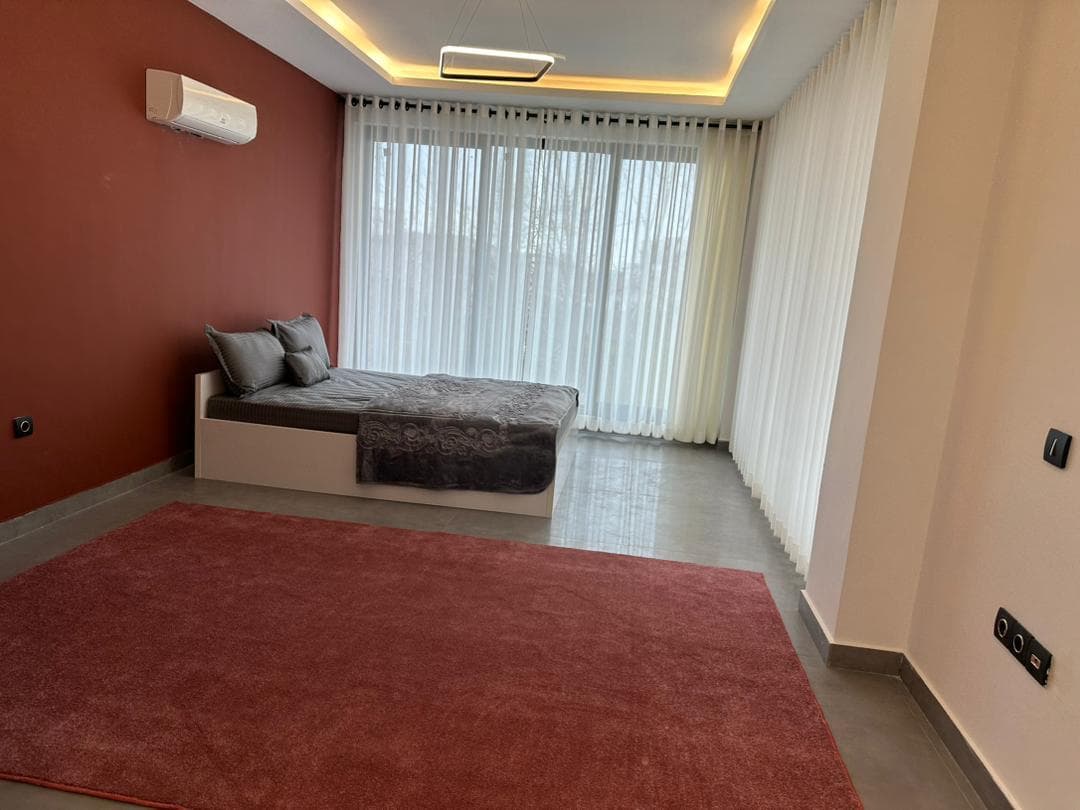 اتاق طبقه دوم