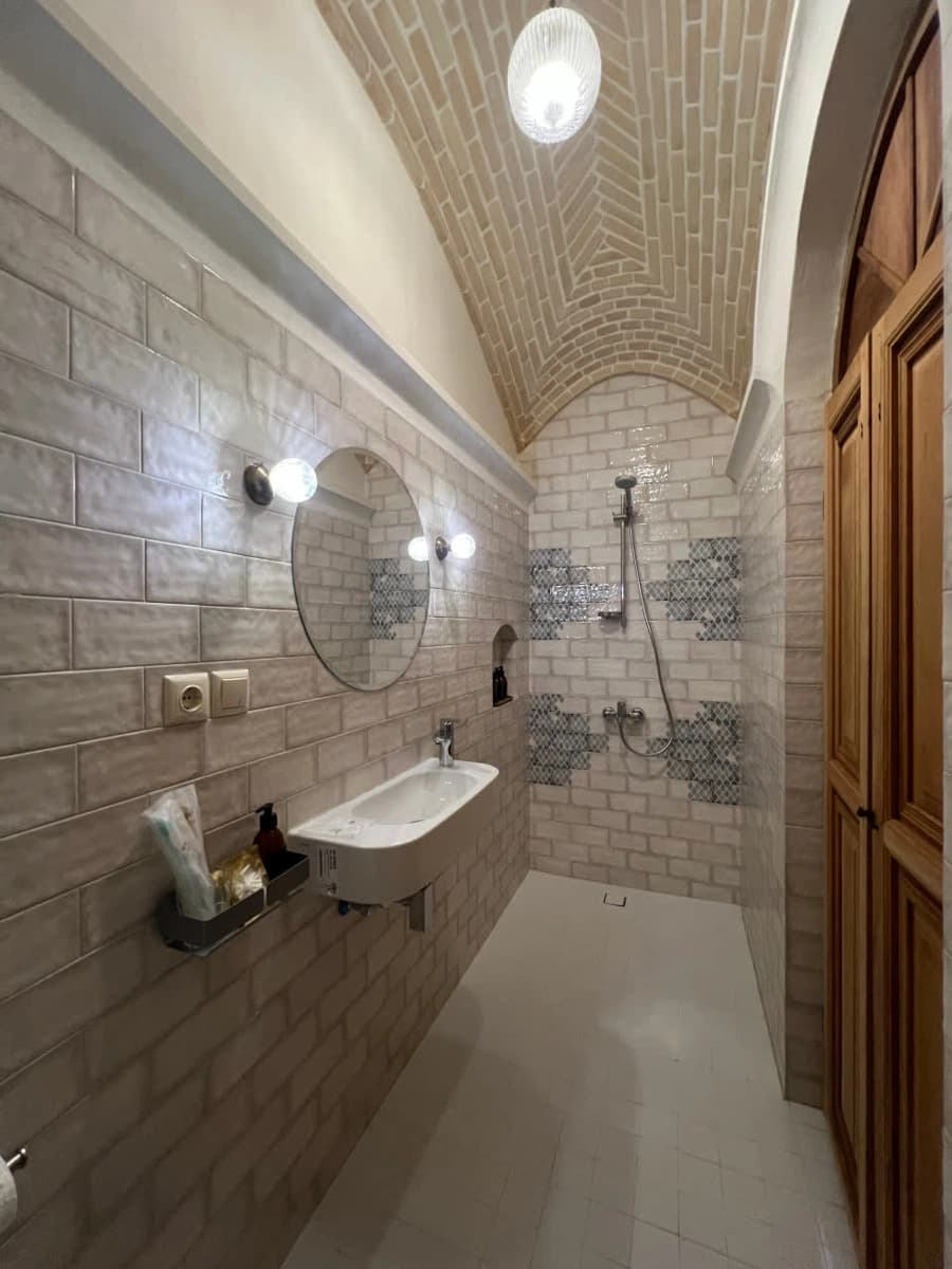 حمام 