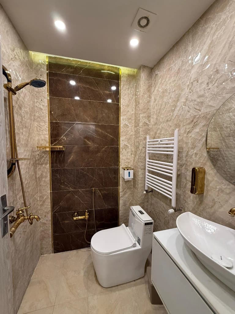سرویس فرنگی و حمام مستر 