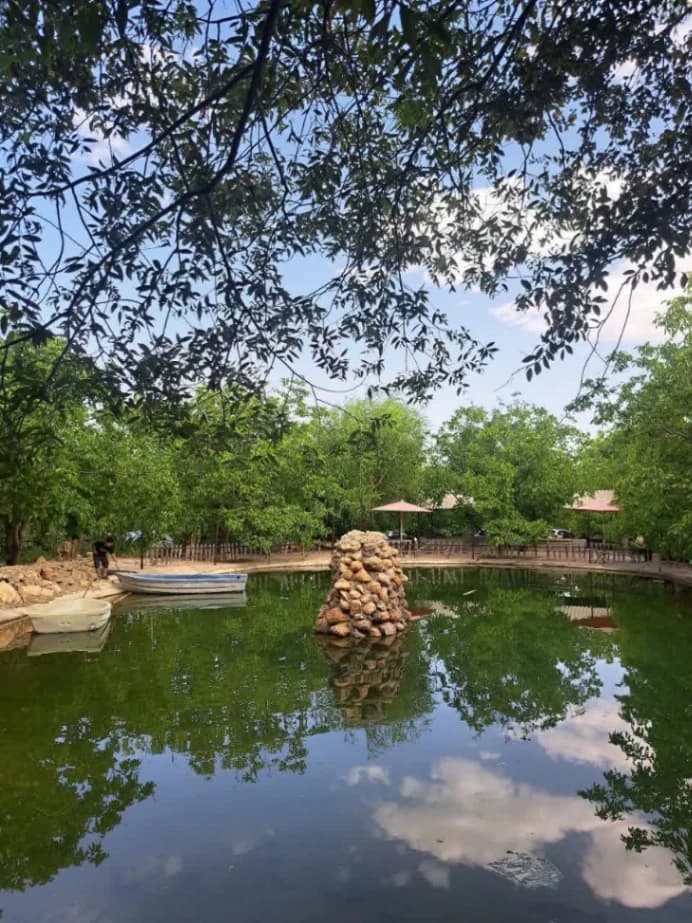 محوطه اقامتگاه 