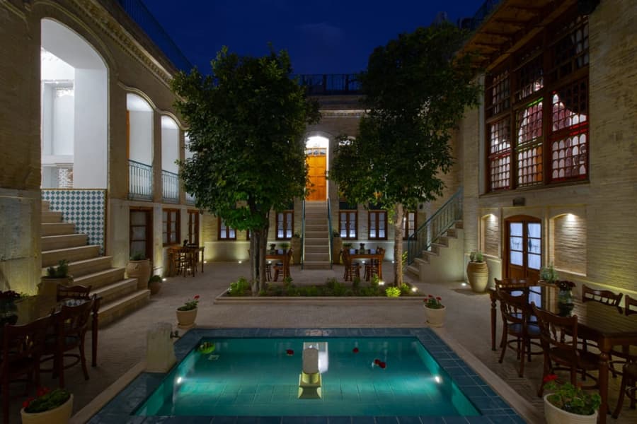 نما و حیاط