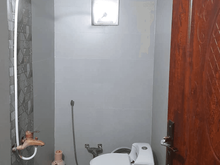 سرویس بهداشتی فرنگی و حمام 