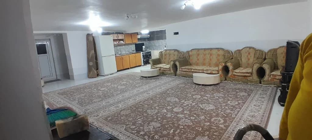 سالن و آشپزخانه 