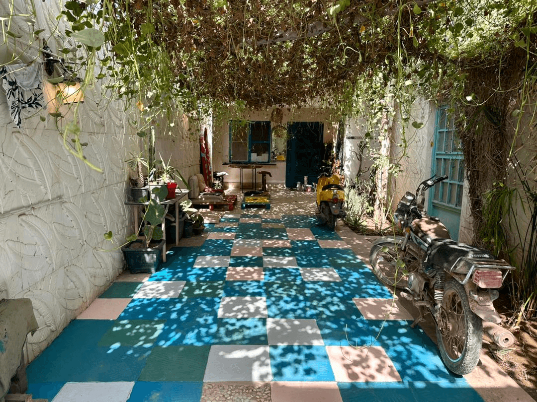 حیاط
