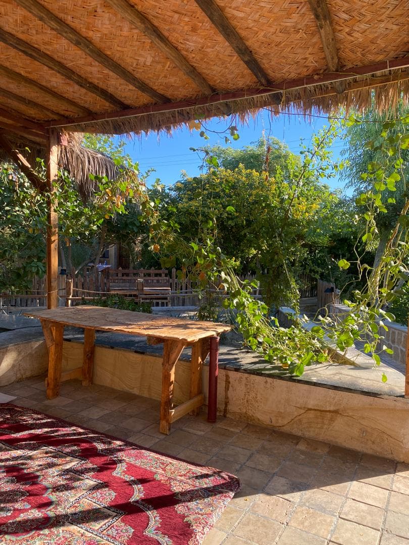 محوطه حیاط 