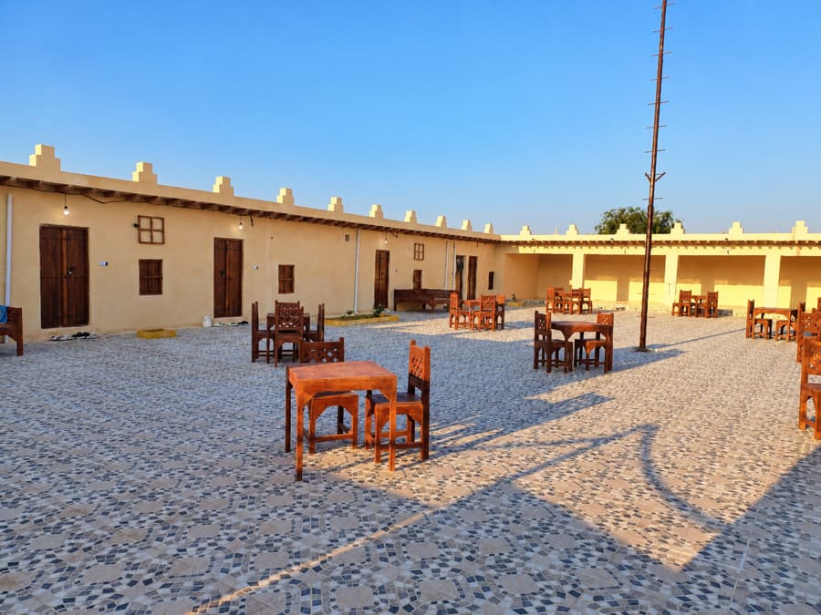 محوطه اقامتگاه