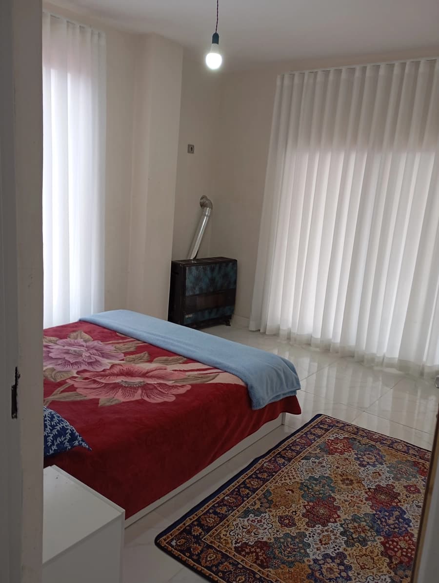 اتاق 1 طبقه بالا 