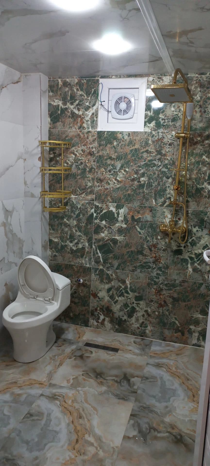 سرویس بهداشتی و حمام