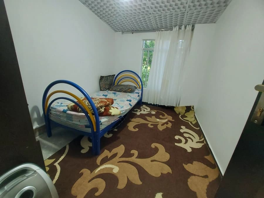 اتاق طبقه بالا 