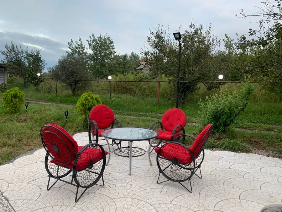 فضای حیاط