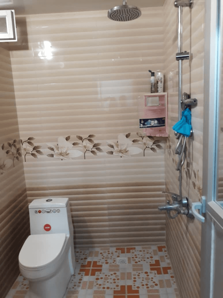سرویس فرنگی و حمام