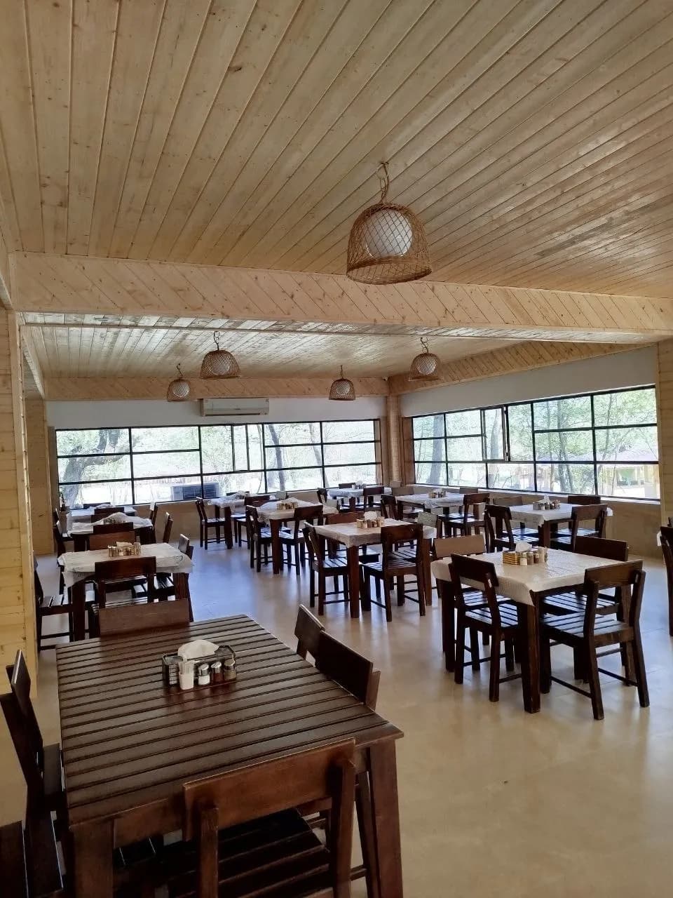 رستوران 
