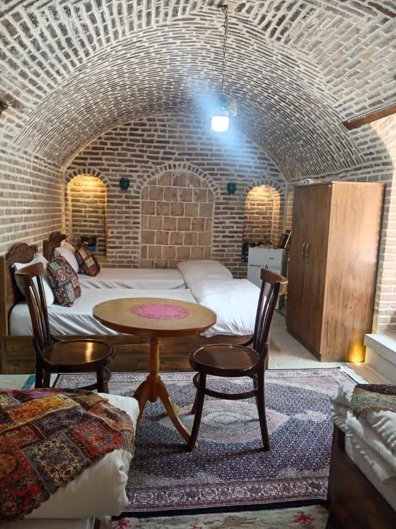 اتاق گلریز 