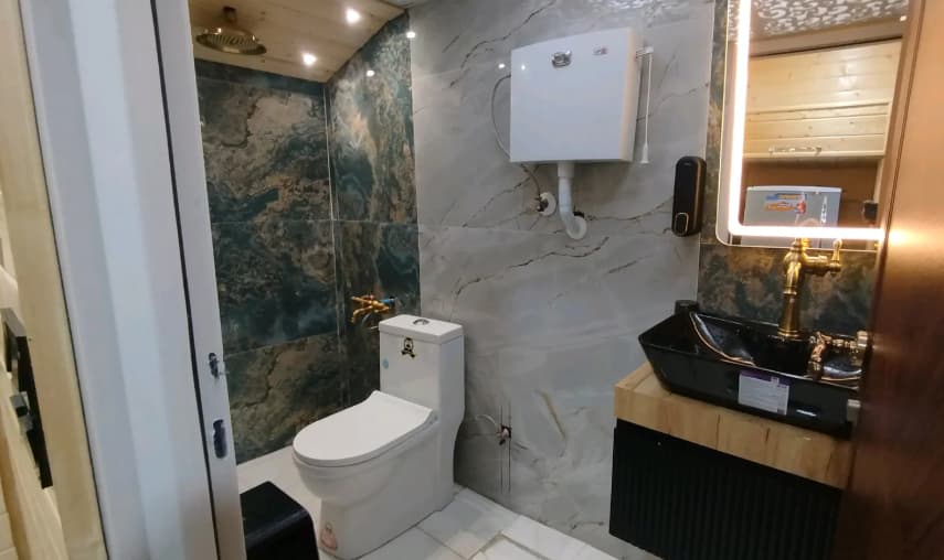 سرویس بهداشتی و حمام