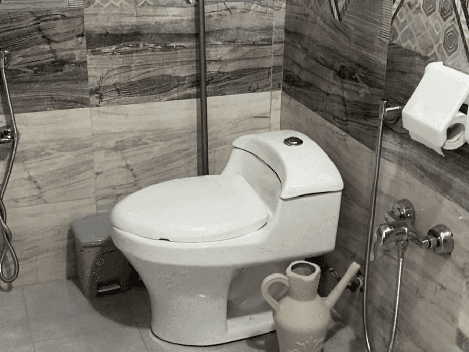 سرویس بهداشتی فرنگی و حمام 