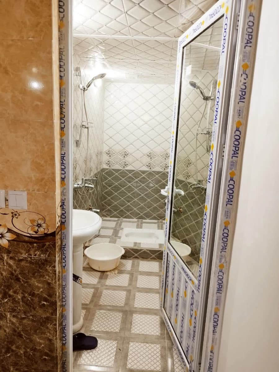 سرویس ایرانی و حمام 