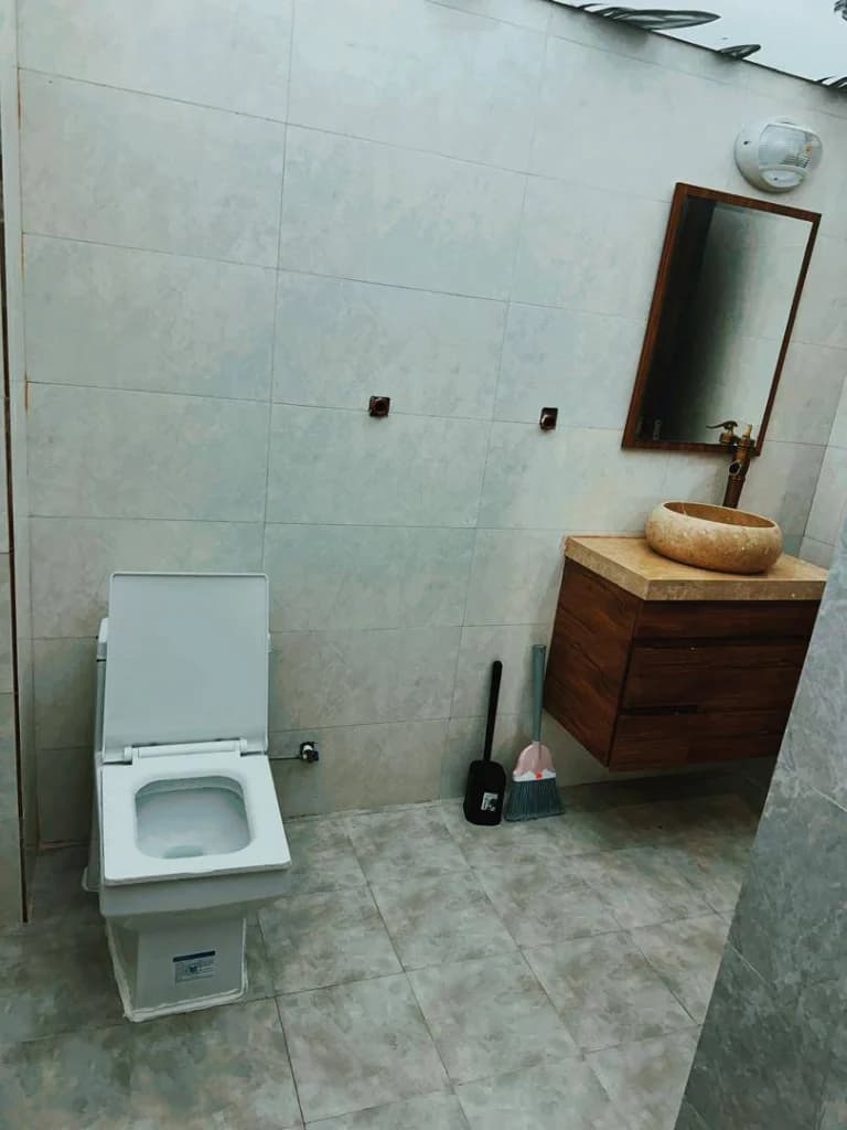 سرویس بهداشتی و حمام 