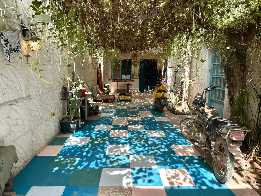 حیاط