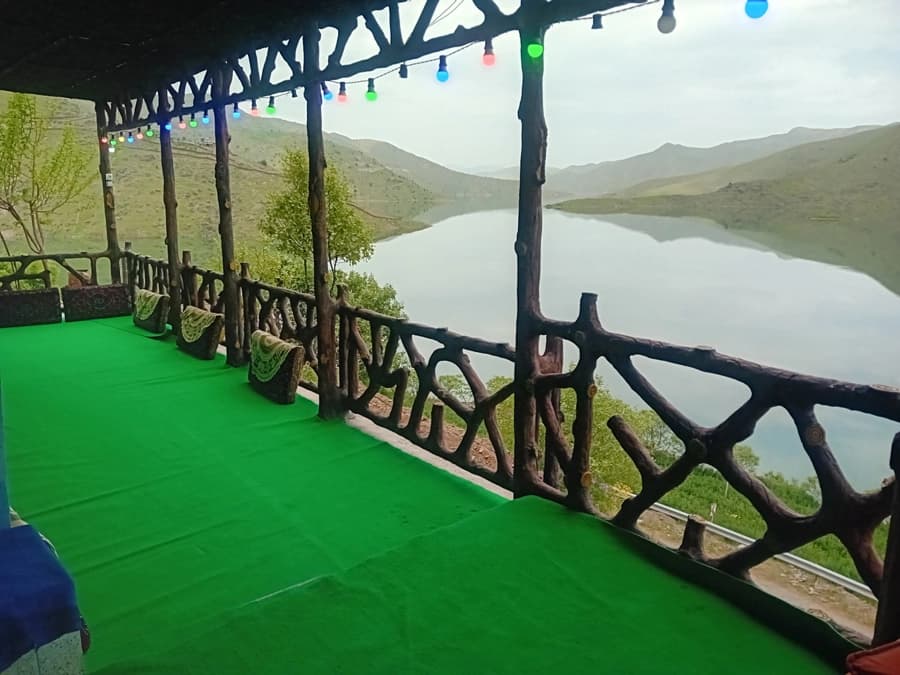 منزل ویلایی رو به دریاچه در روستای زونج
