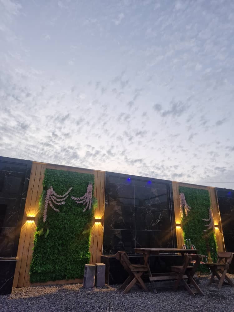 محوطه حیاط