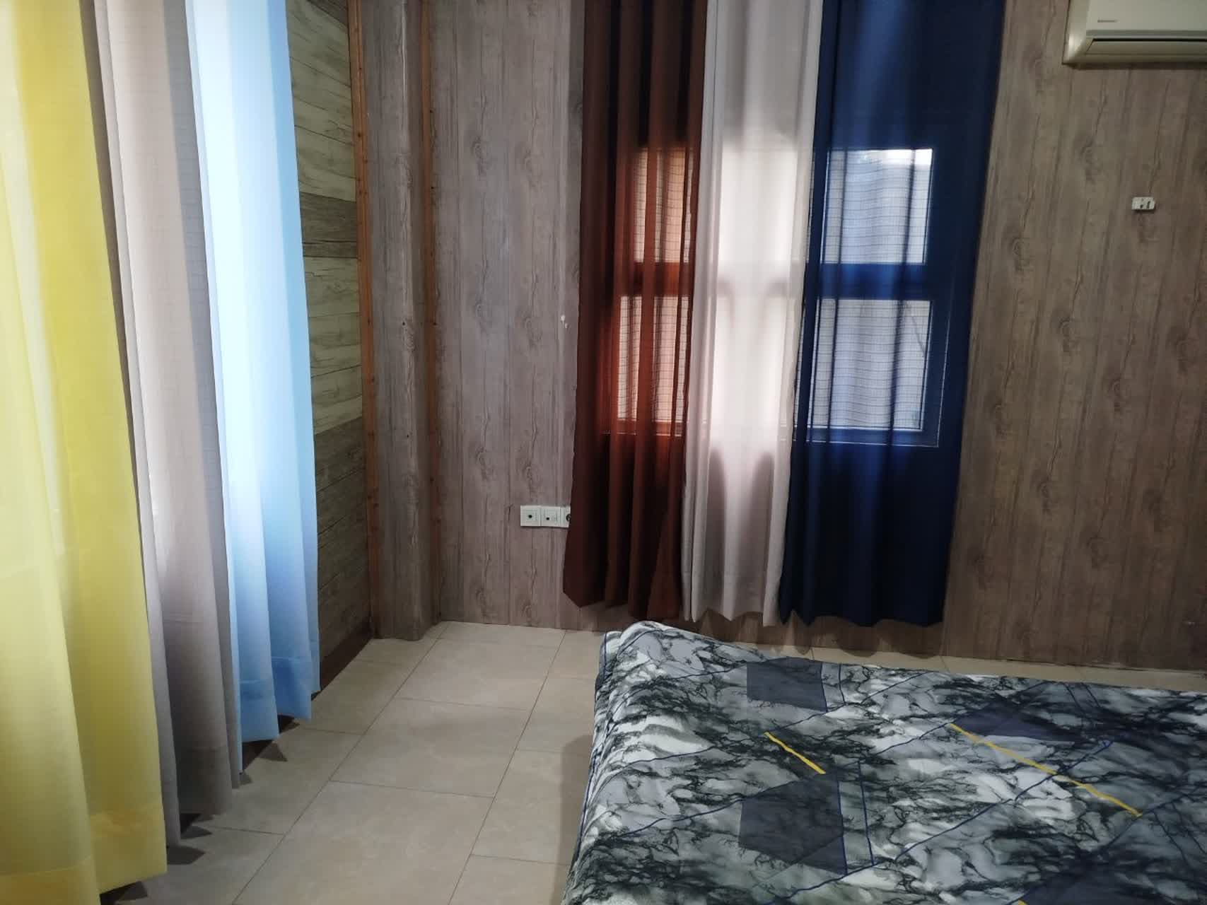 اتاق 2 
