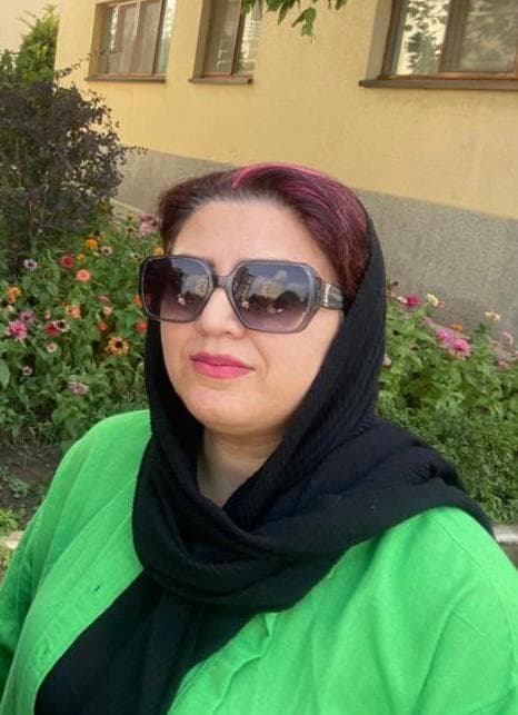 hostIntroImage-فاطمه نصیری 