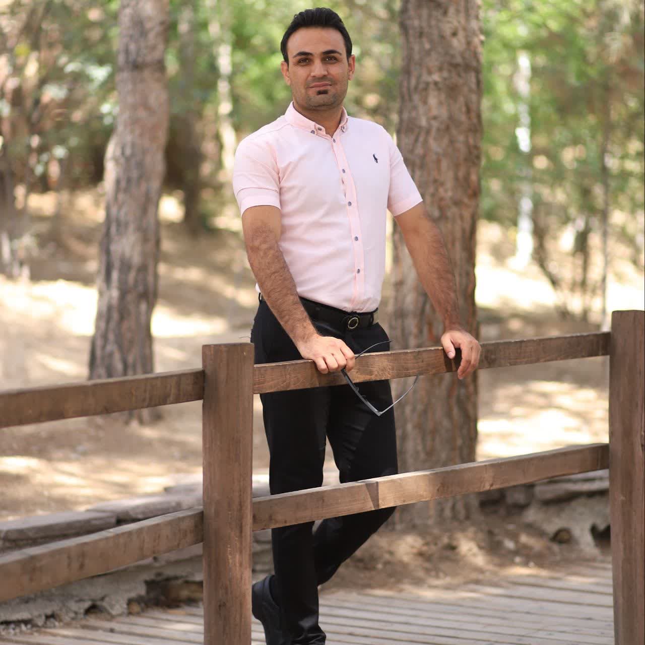 hostIntroImage-مجتبی زارع 