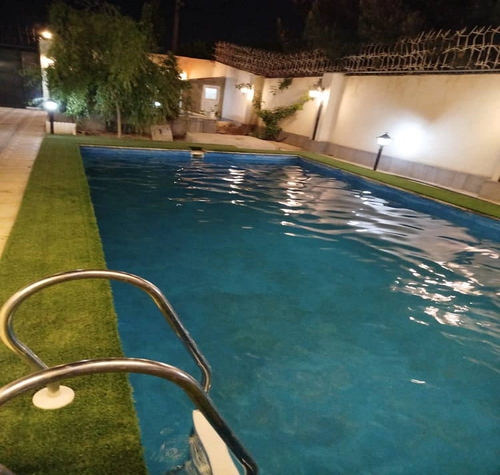 اجاره ویلا با استخر روباز آبگرم در چهارباغ کردان - البرز