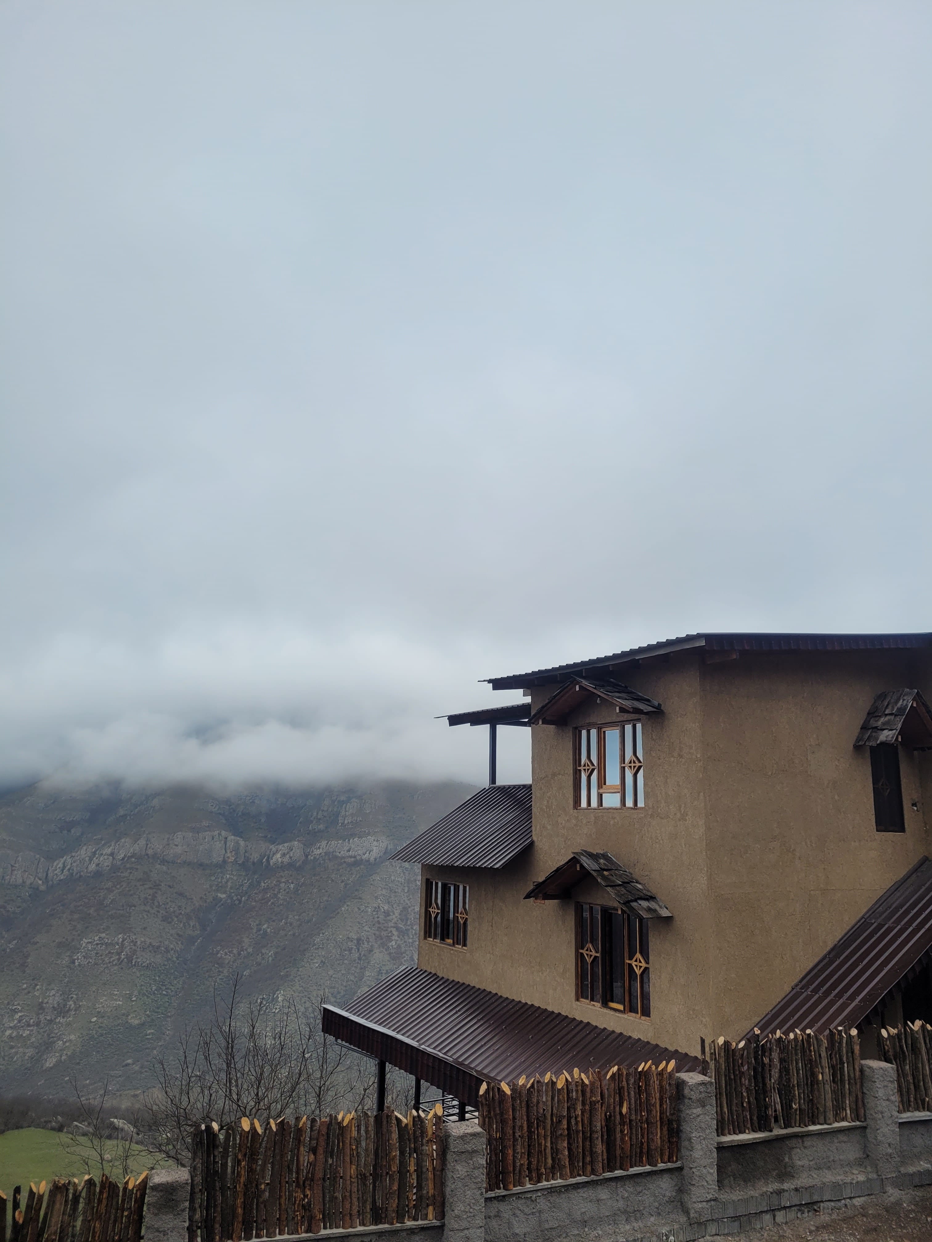 اجاره ویلا جنگلی دوخواب در روستای طویر مرزن آباد