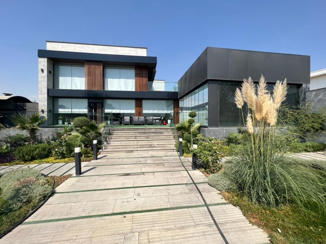 اجاره ویلا با استخر سرپوشیده در کردان