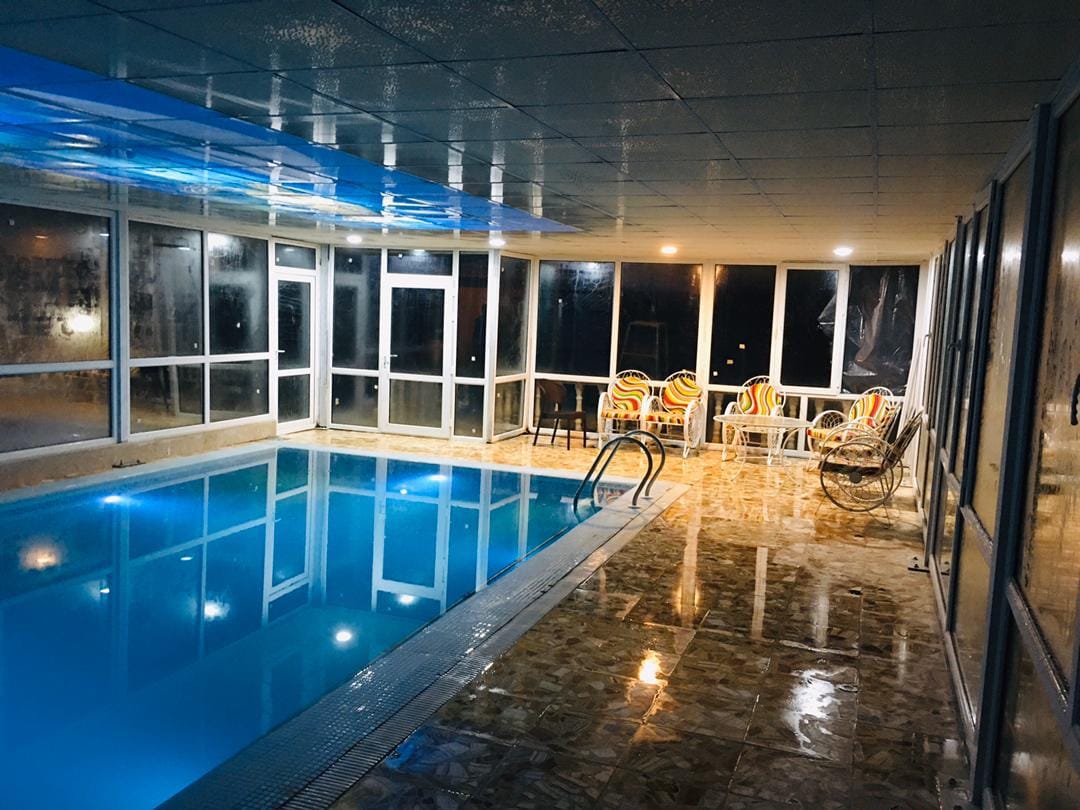 ویلا استخر آبگرم سرپوشیده تکخواب در سپیدان - سربست