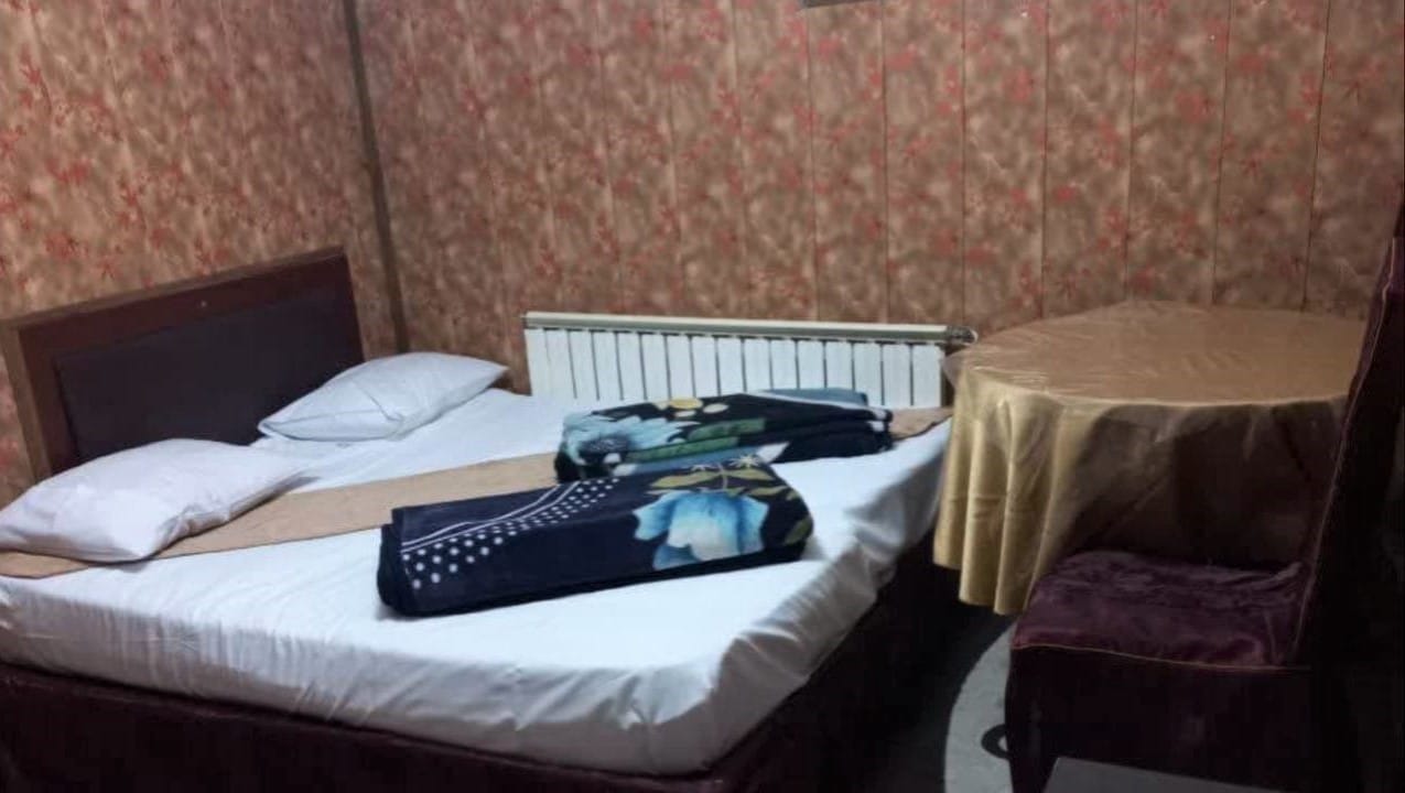 اجاره اتاق دو تخته در خیابان امام رضا 12