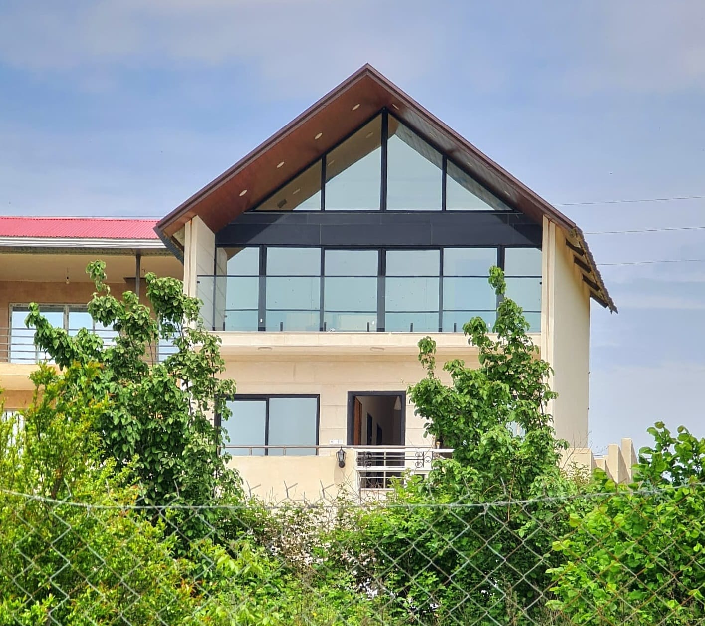 اجاره ویلا کوهستانی در روستای ولم بهشهر - جکوزی دار